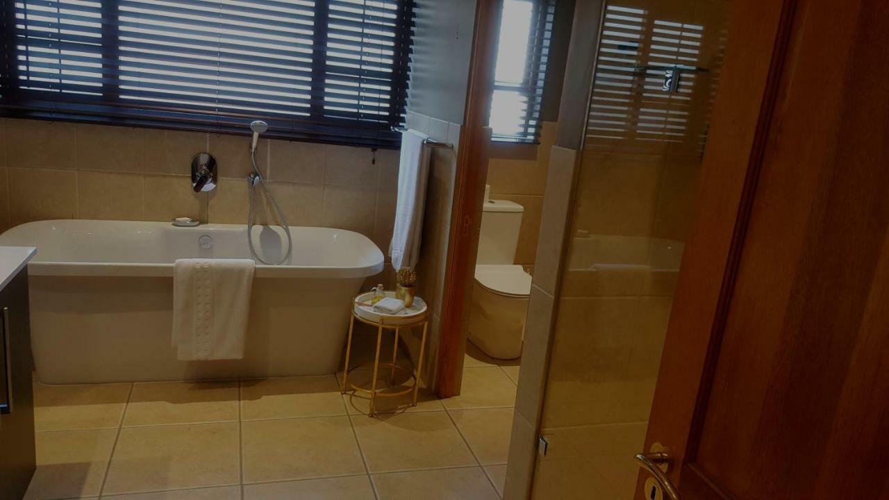 Executive Suites, Woodmead East (Adults Only) Sandton Εξωτερικό φωτογραφία