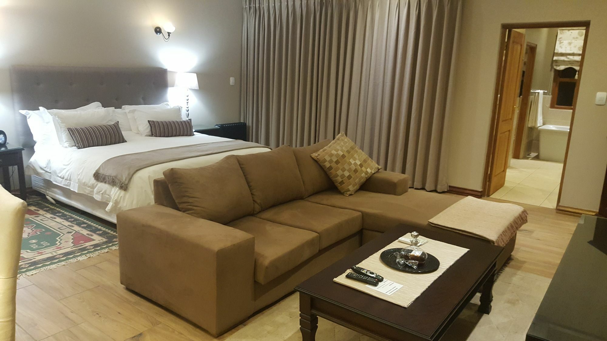 Executive Suites, Woodmead East (Adults Only) Sandton Εξωτερικό φωτογραφία